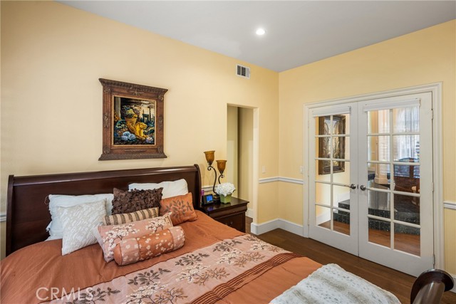 MLS #OC25223999 image #25