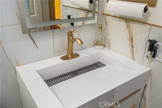 MLS #OC25223999 image #27