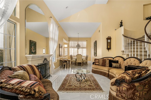 MLS #OC25223999 image #8