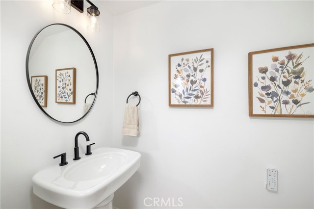 MLS #OC25224021 image #15