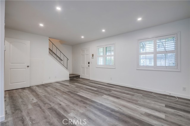 MLS #OC25224029 image #10