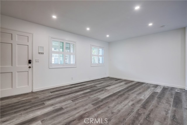 MLS #OC25224029 image #12