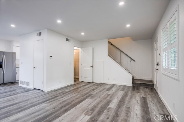 MLS #OC25224029 image #22