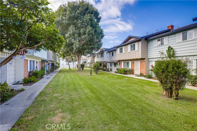 MLS #OC25224029 image #8