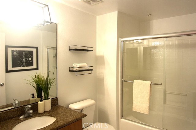 MLS #OC25224126 image #13