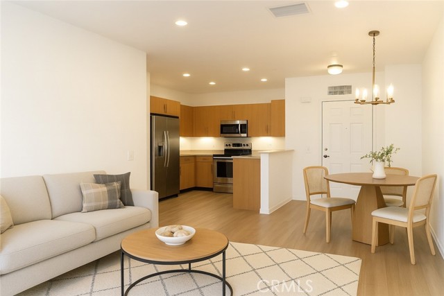 MLS #OC25224126 image #3