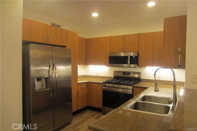 MLS #OC25224126 image #4