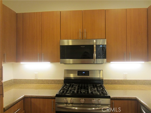 MLS #OC25224126 image #7