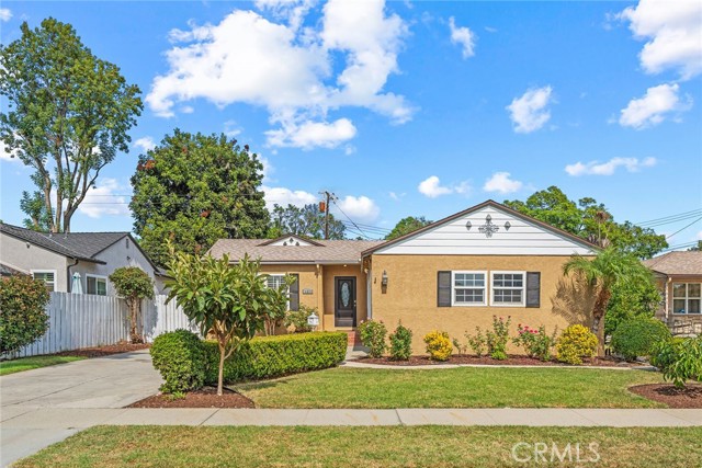 MLS #OC25224145 image #0