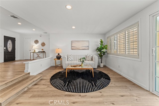 MLS #OC25224145 image #17