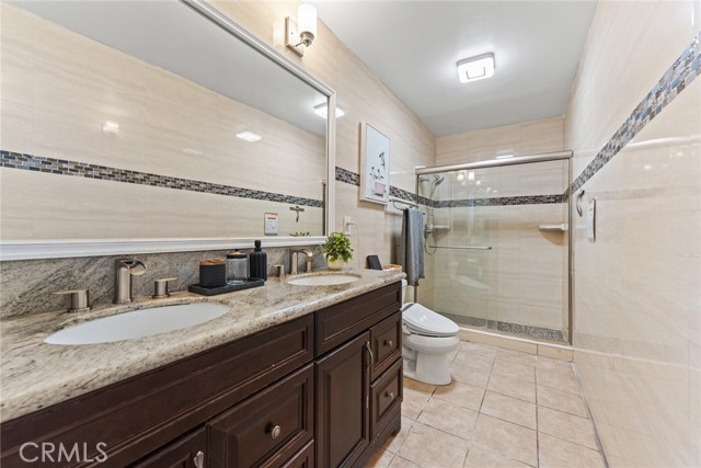 MLS #OC25224145 image #28