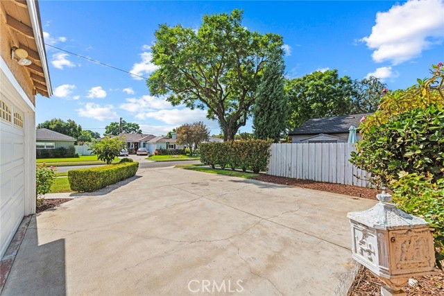 MLS #OC25224145 image #49