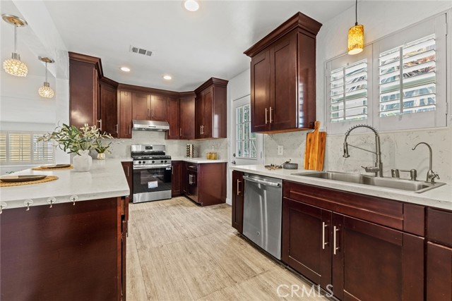 MLS #OC25224145 image #6