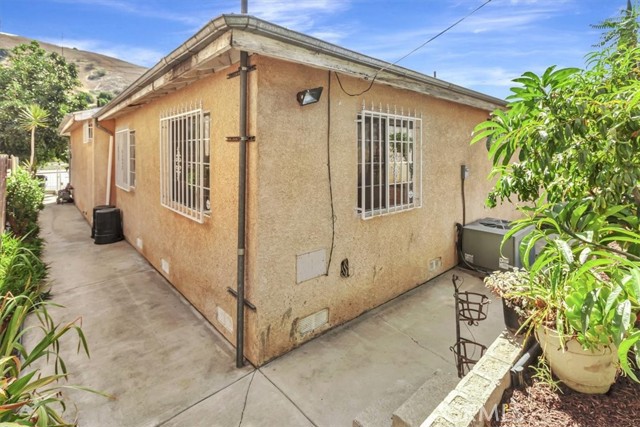 MLS #OC25224161 image #26