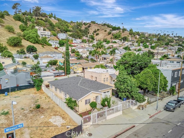 MLS #OC25224161 image #29