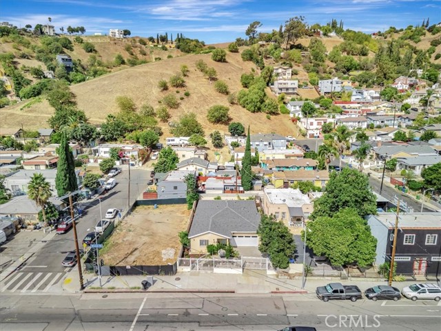 MLS #OC25224161 image #31