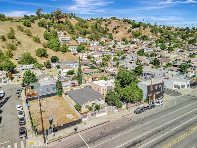 MLS #OC25224161 image #32