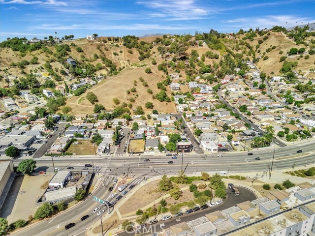 MLS #OC25224161 image #34