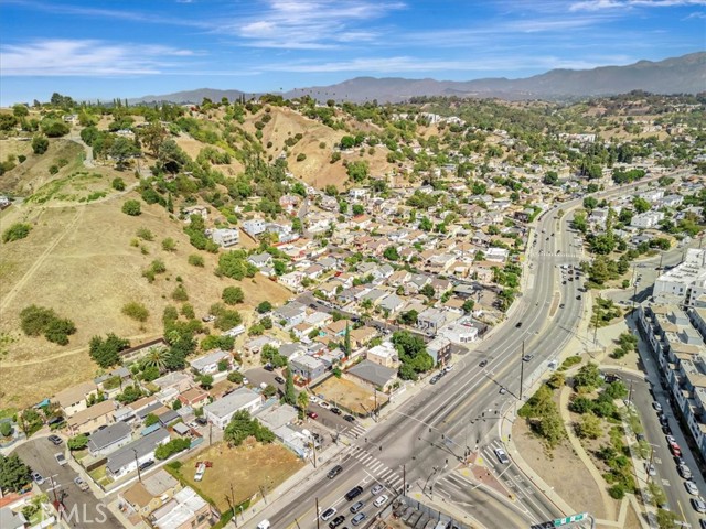 MLS #OC25224161 image #36