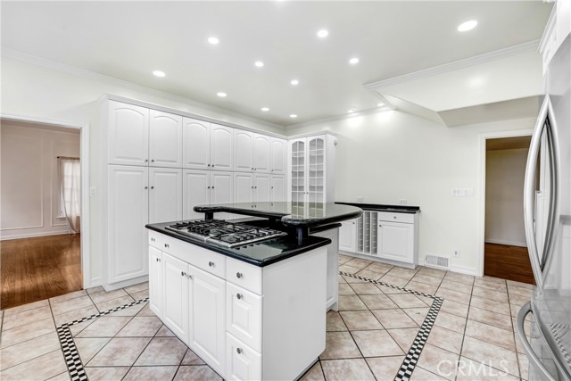 MLS #OC25224176 image #13