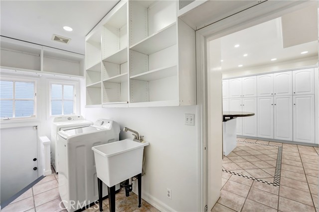 MLS #OC25224176 image #14