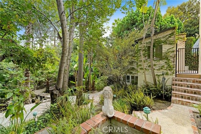 MLS #OC25224176 image #33