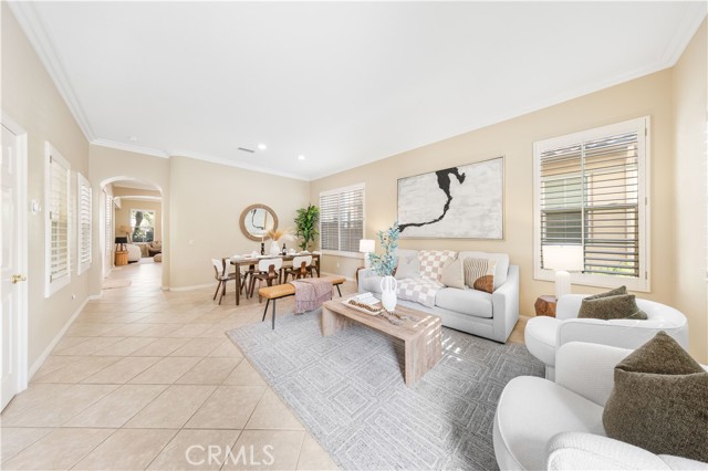 MLS #OC25224195 image #1