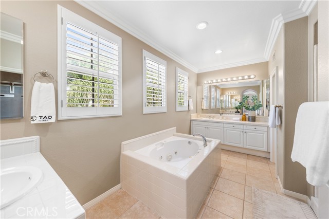 MLS #OC25224195 image #15