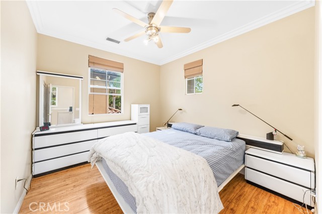 MLS #OC25224195 image #26