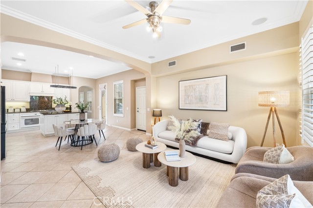 MLS #OC25224195 image #8