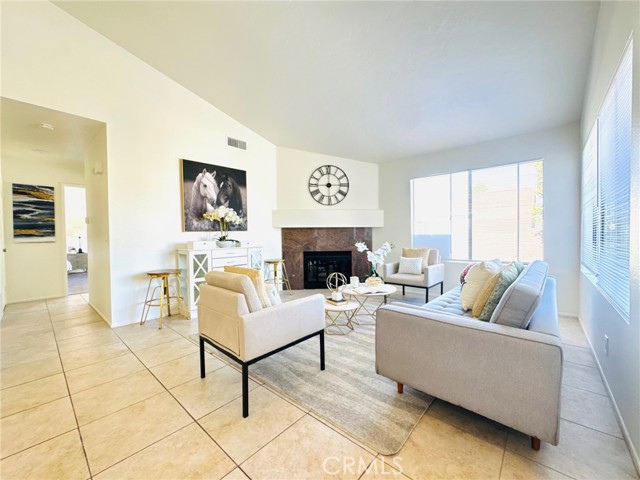 MLS #OC25224338 image #12