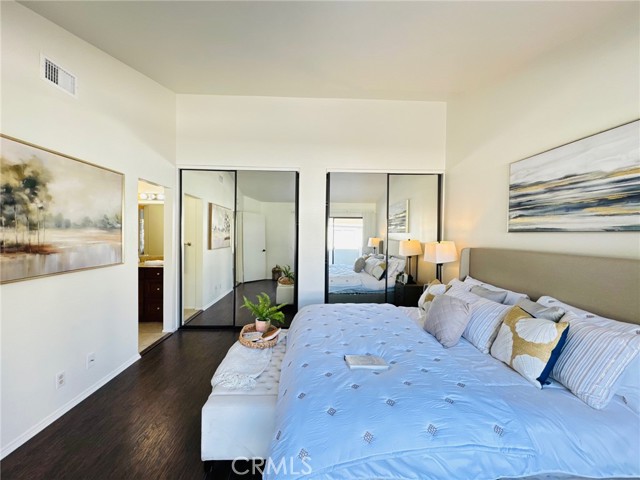 MLS #OC25224338 image #16