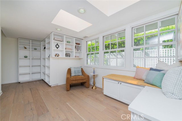 MLS #OC25224348 image #27