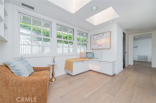 MLS #OC25224348 image #28