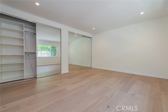 MLS #OC25224348 image #37