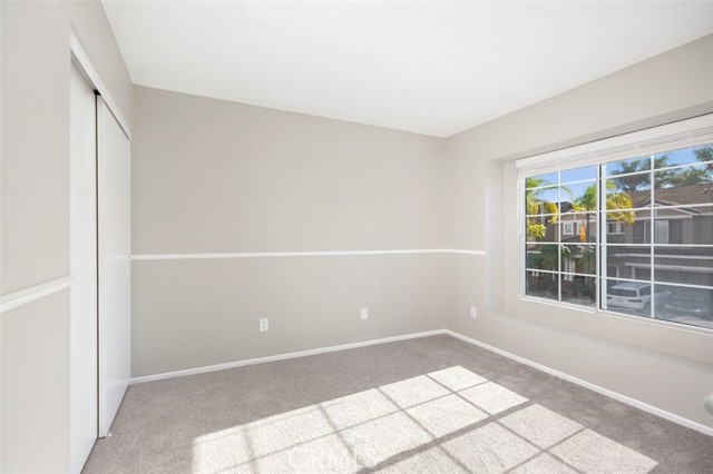 MLS #OC25224363 image #5