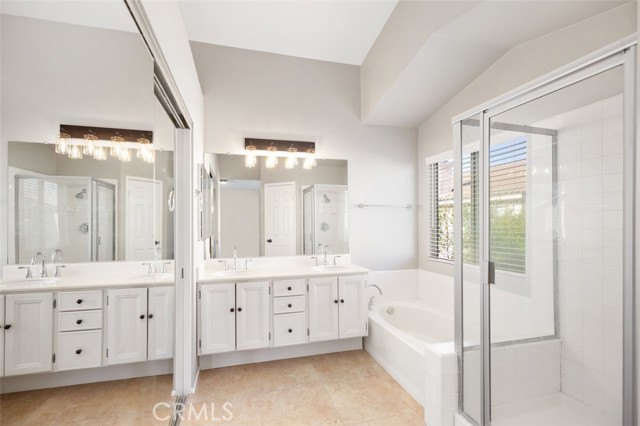 MLS #OC25224363 image #9