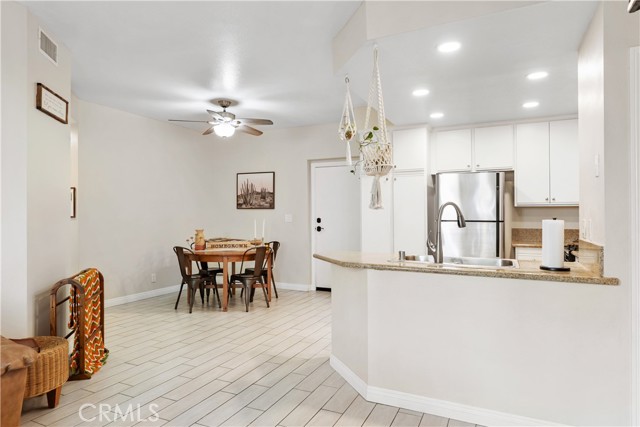 MLS #OC25224375 image #14