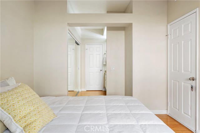 MLS #OC25224375 image #22