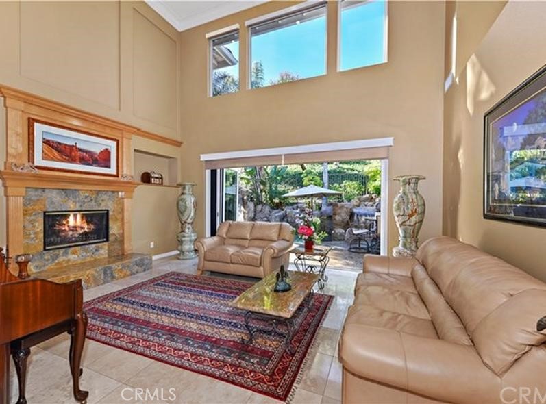 MLS #OC25224711 image #1