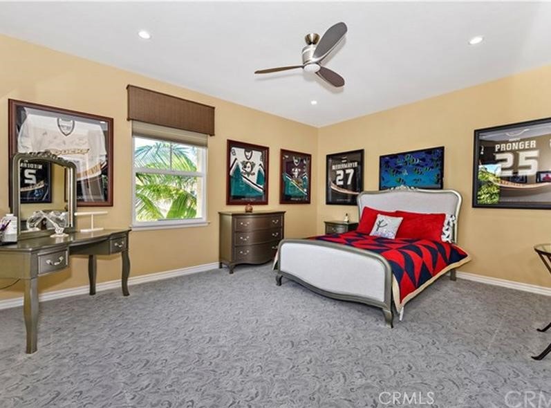 MLS #OC25224711 image #11