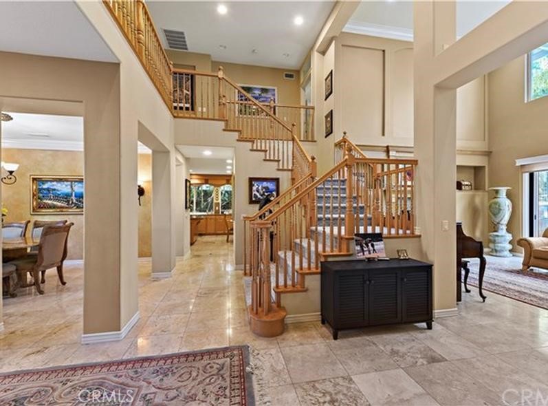 MLS #OC25224711 image #2