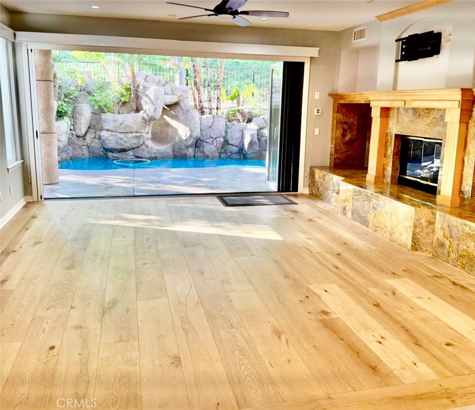 MLS #OC25224711 image #20