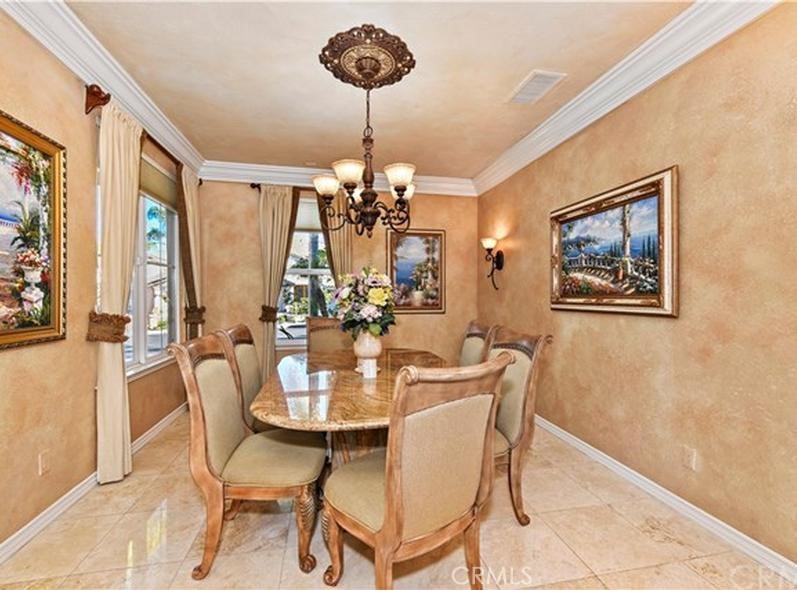 MLS #OC25224711 image #3