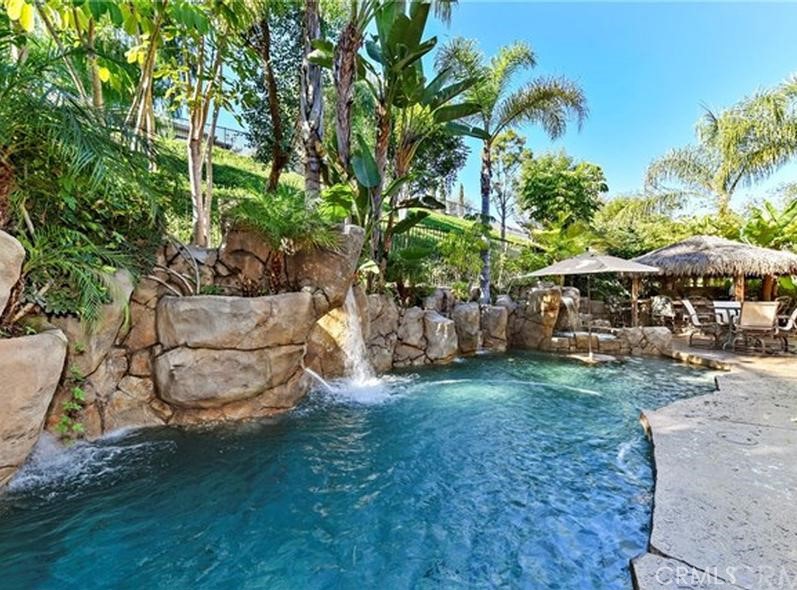 MLS #OC25224711 image #6