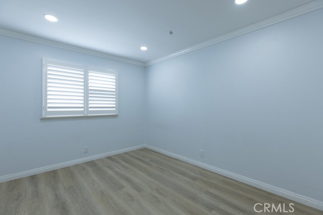 MLS #OC25224736 image #10