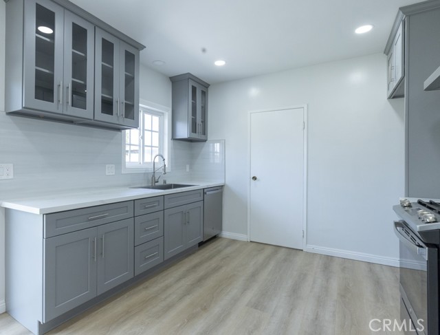 MLS #OC25224736 image #5