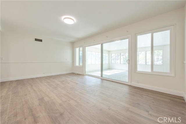 MLS #OC25224737 image #14