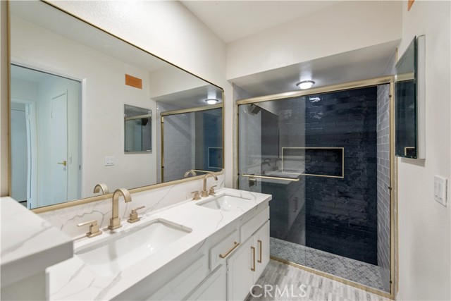 MLS #OC25224737 image #34