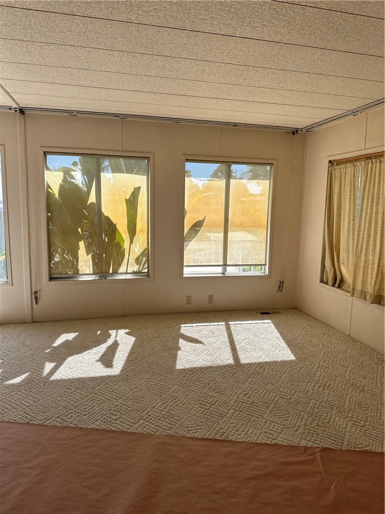 MLS #OC25224798 image #1